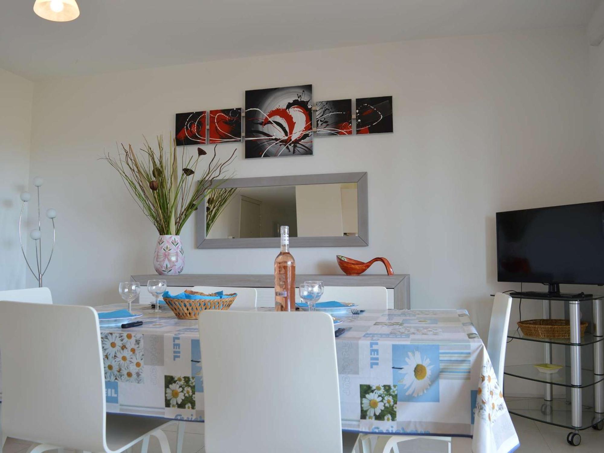 Spacieux 3 Pieces Avec Terrasse, Piscine Et Garage, A 2 Pas De La Plage - Saint Raphael - Fr-1-226A-274 Zewnętrze zdjęcie